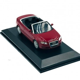 1/43 AUDI A4 CABRIOLET (GARNET RED)
