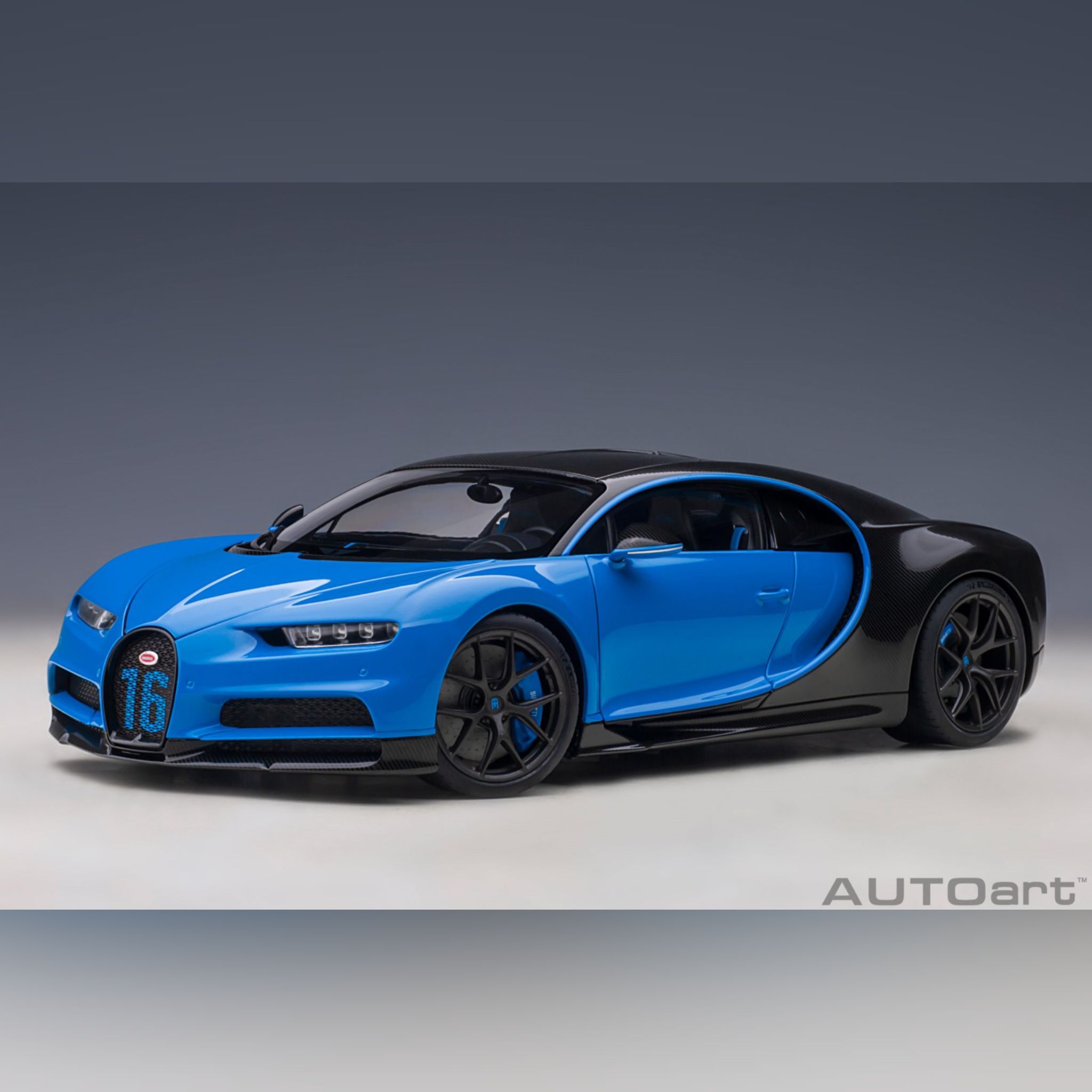 1/18 Bugatti Chiron Sport (French Racing Blue/Carbon)