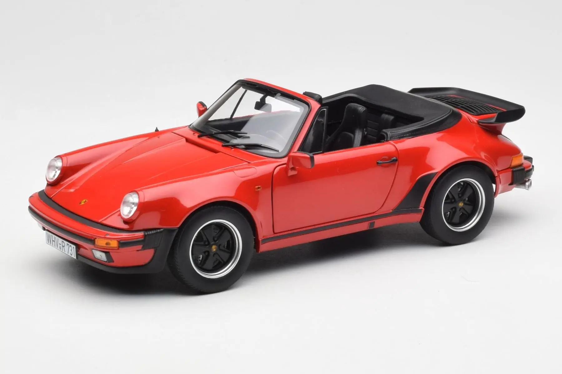 1/18 Porsche 911 930 Turbo Cabriolet