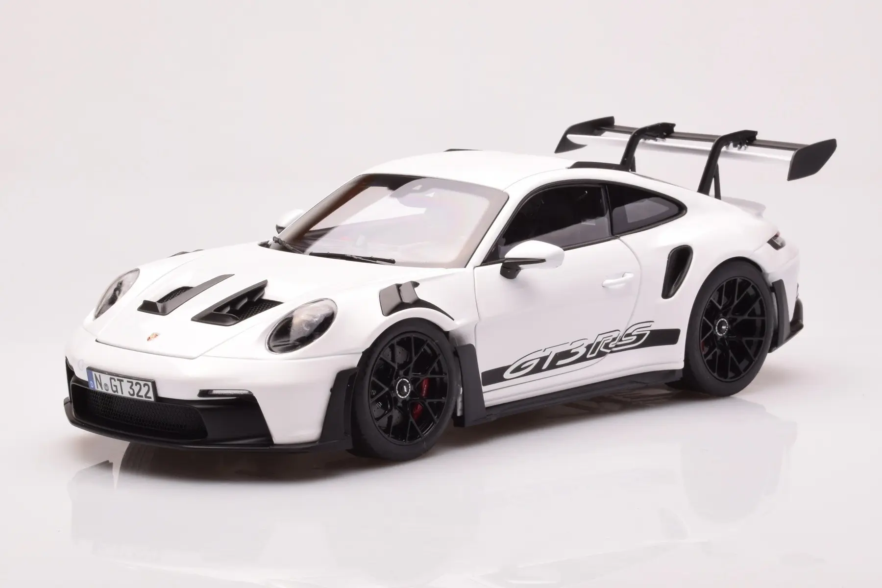 1/18 Porsche 911 (992) GT3 RS