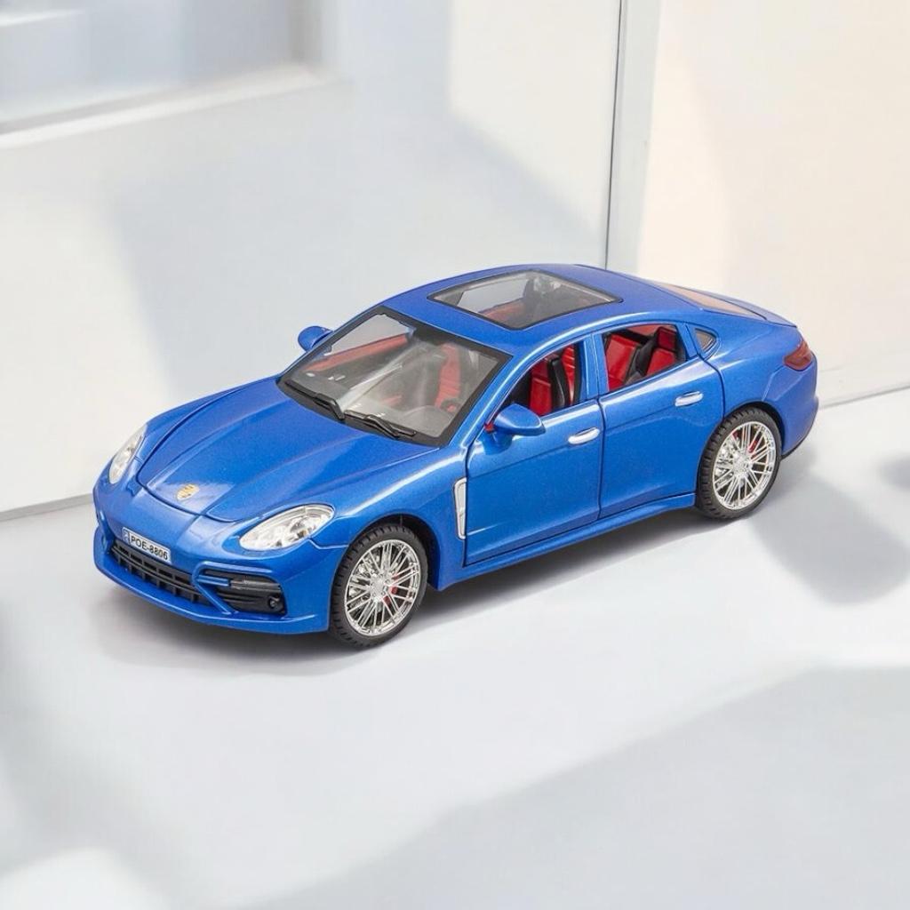 1/18 PORSCHE PANAMERA