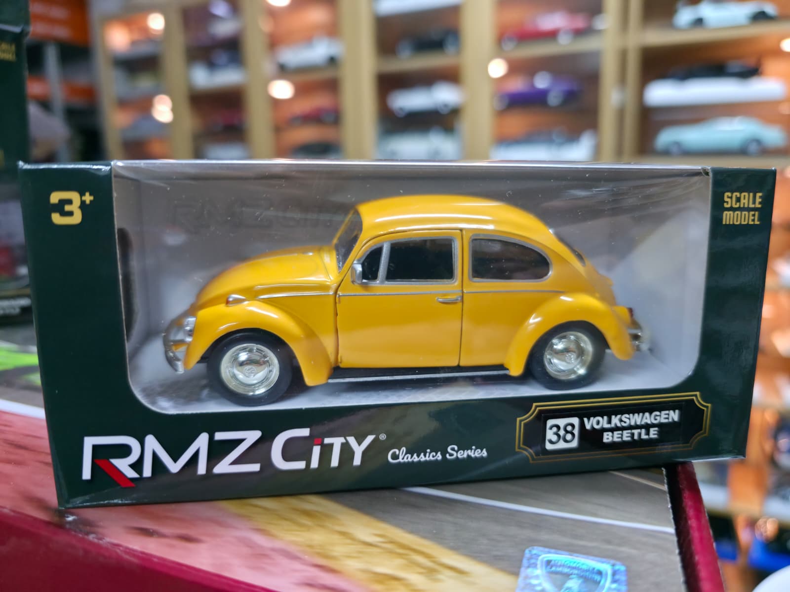1/32 VOLKSWAGEN BEETLE