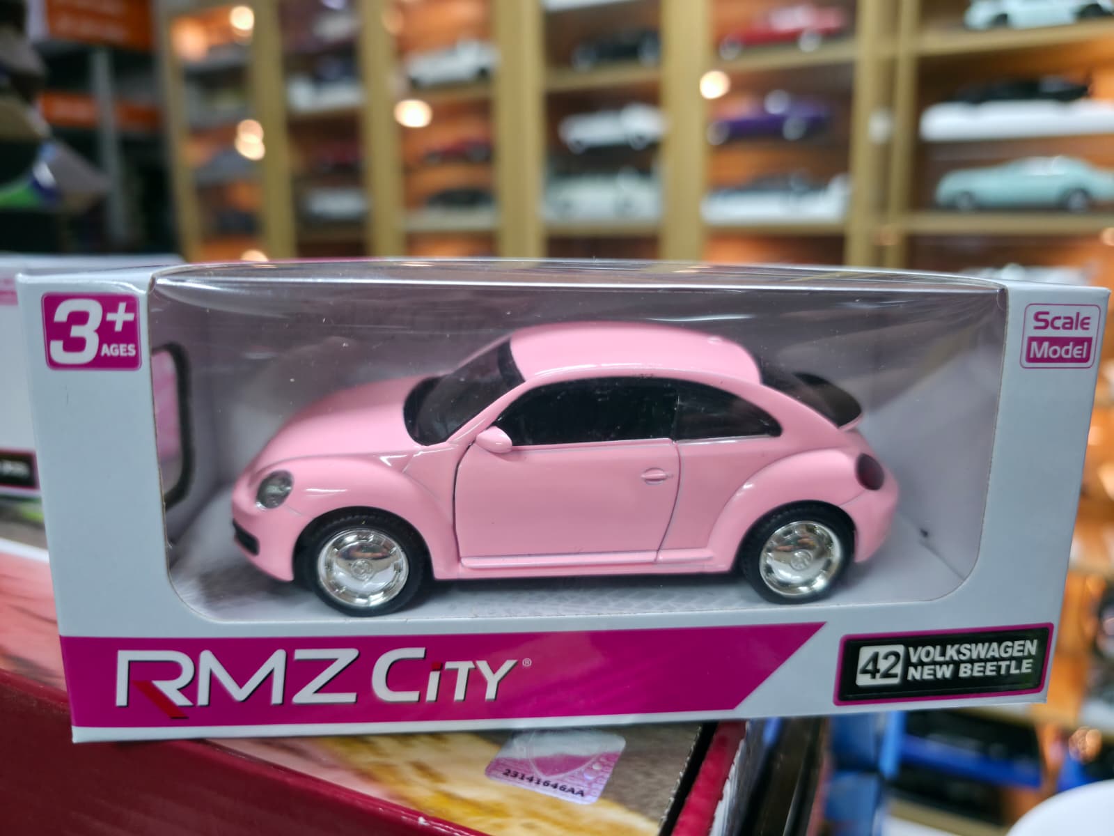 1/32 VOLKSWAGEN NEW BEETLE