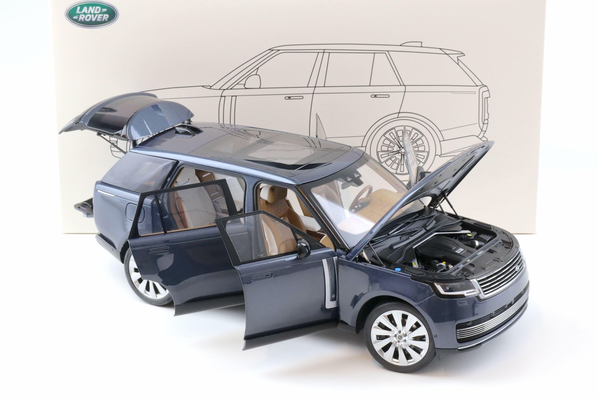 1/18 RANGE ROVER SV 2022
