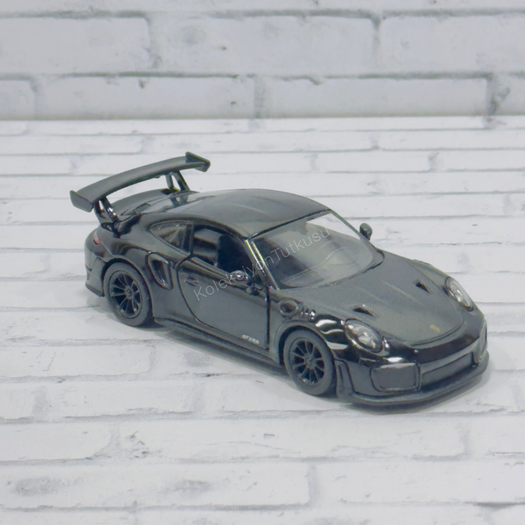 1/36 Porsche 911 GT2 RS