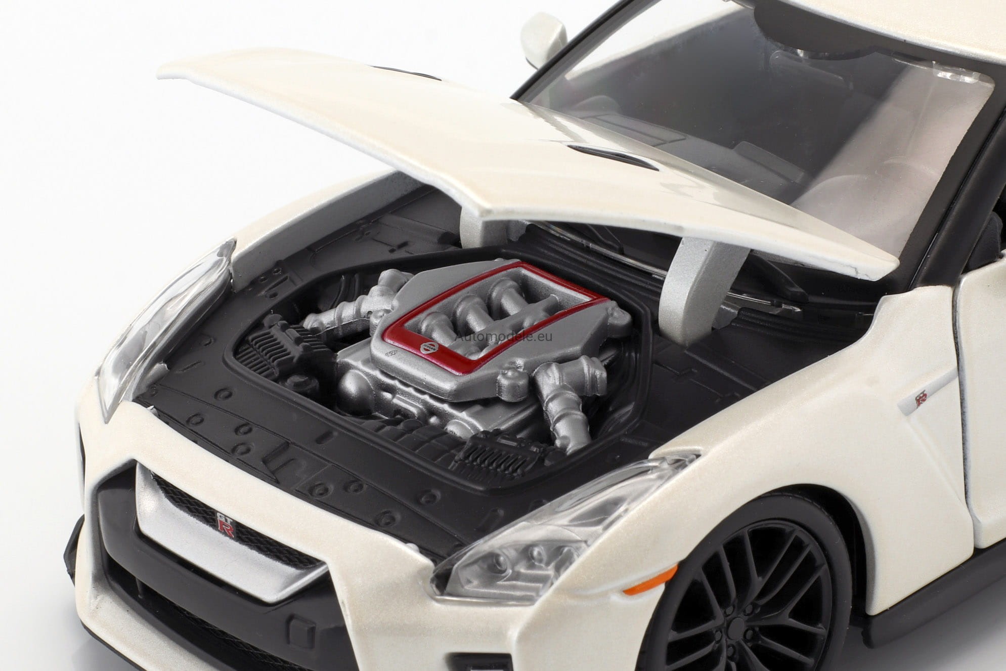 1/24 NİSSAN GT-R (R35)