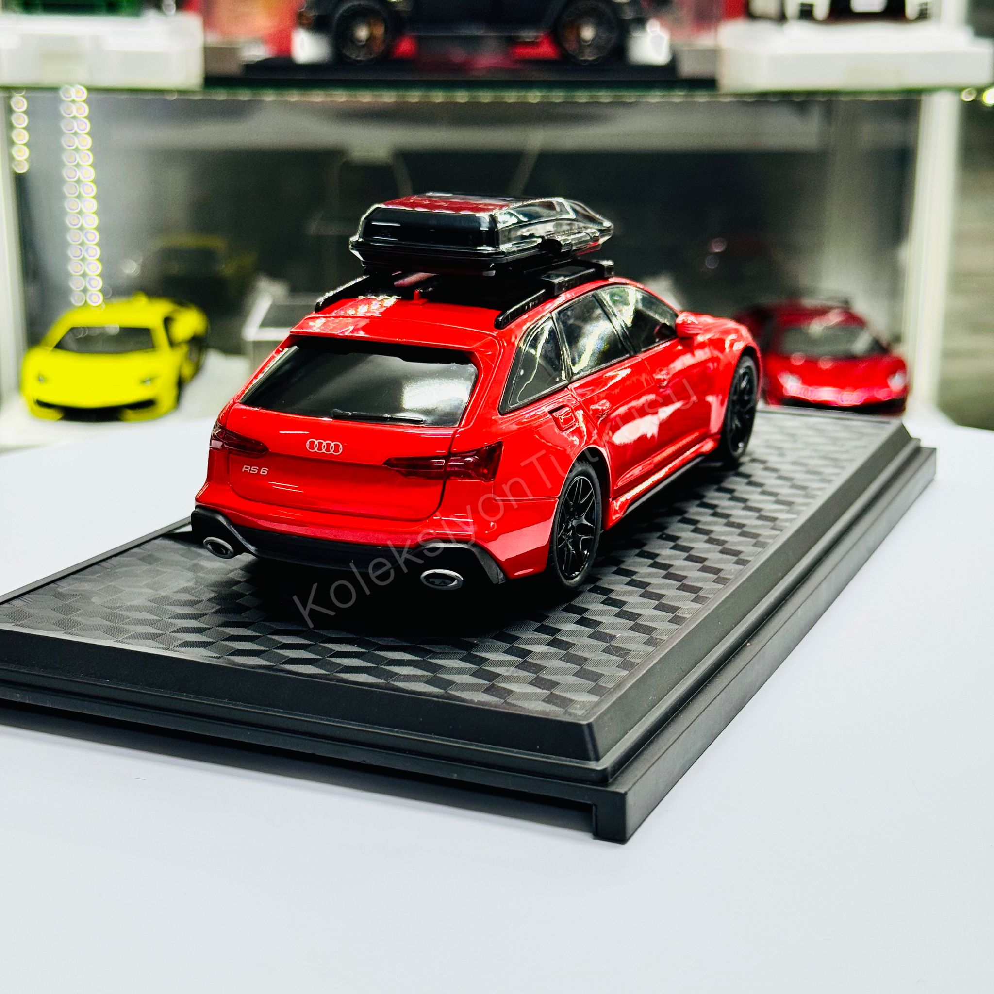1/24 AUDİ RS6 AVANT