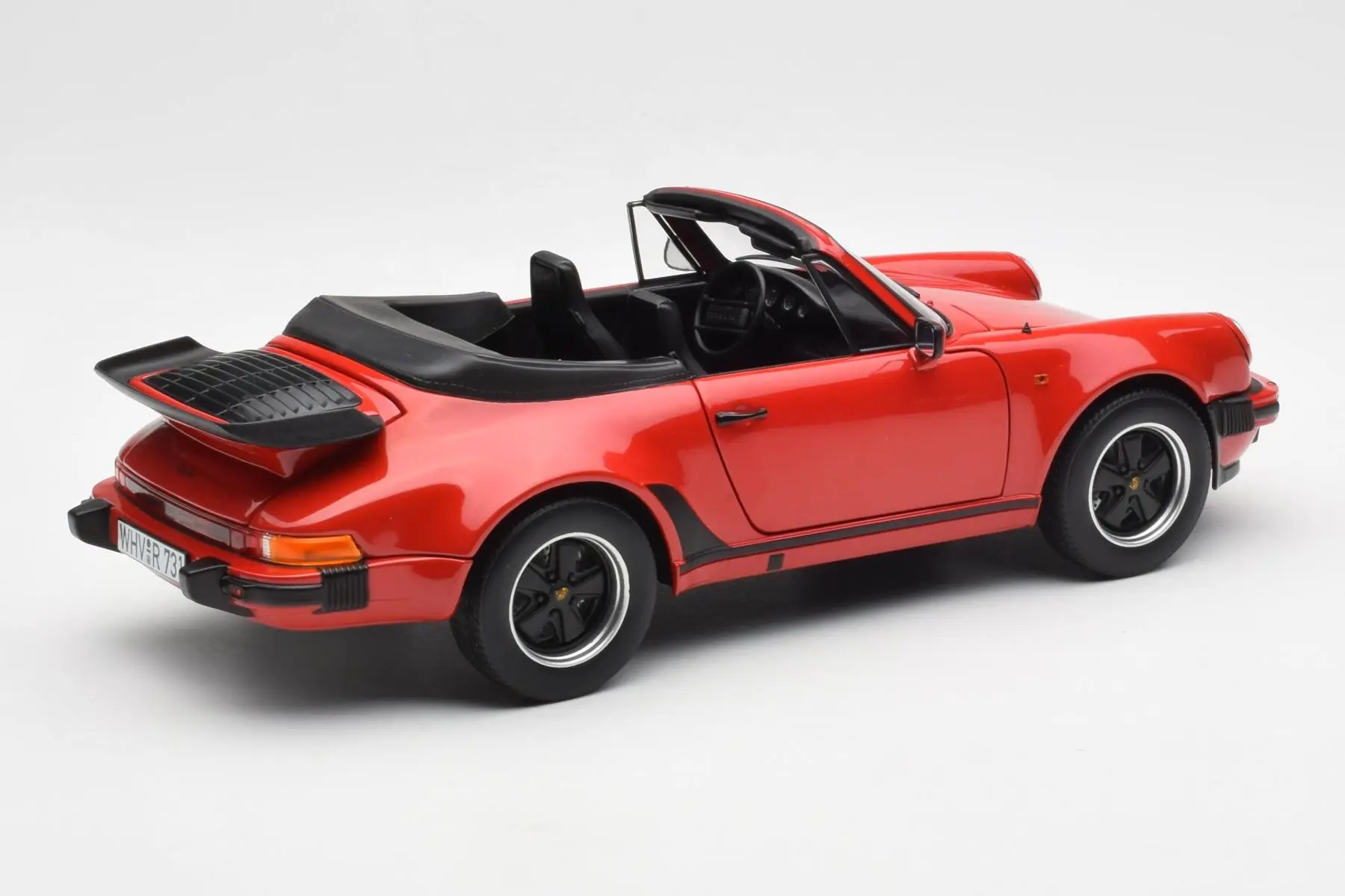1/18 Porsche 911 930 Turbo Cabriolet