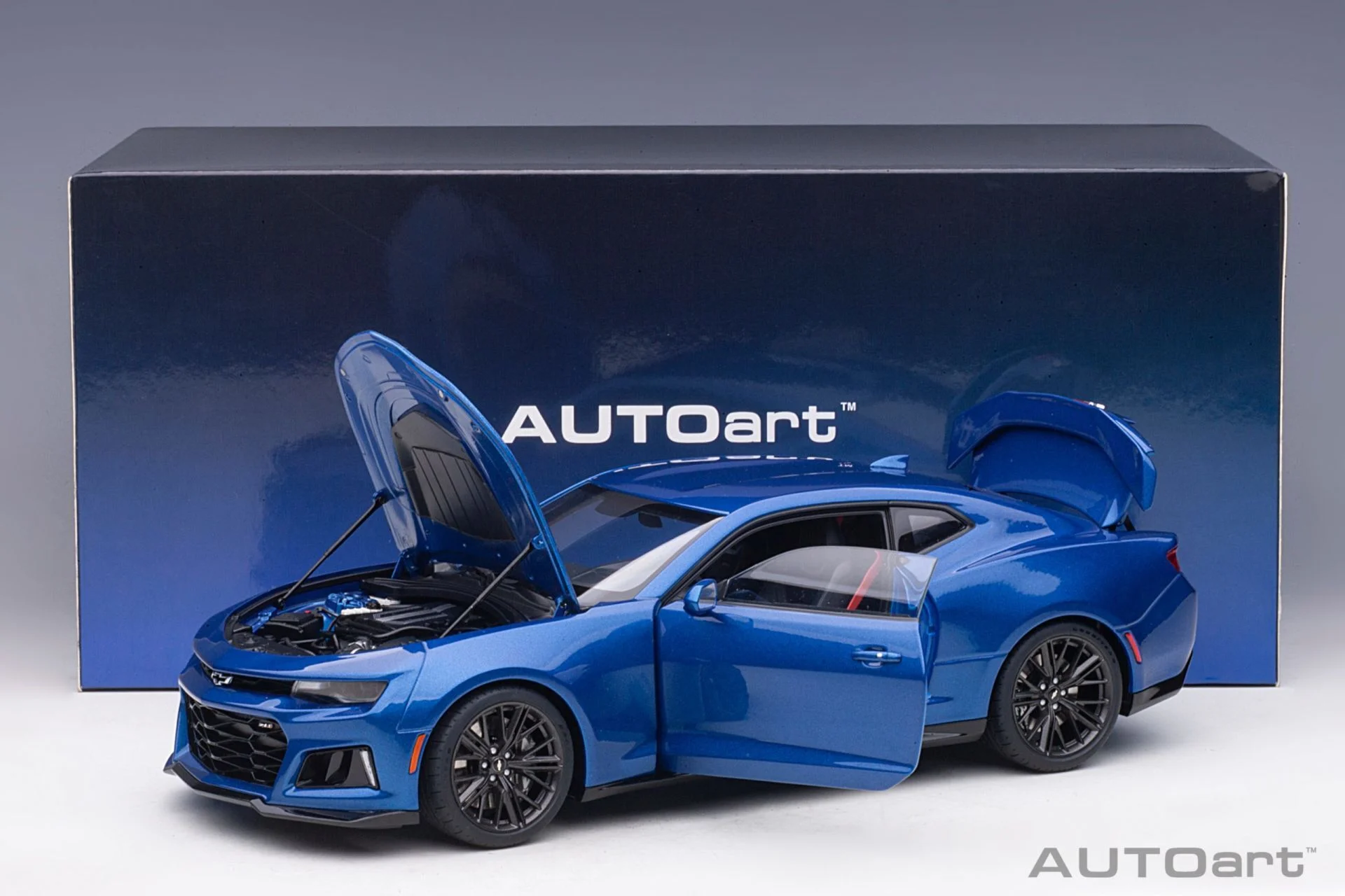 1/18 CHEVROLET - CAMARO ZL1 COUPE 2017