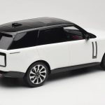 1/18 RANGE ROVER AUTOBIOGRAPHY 2024