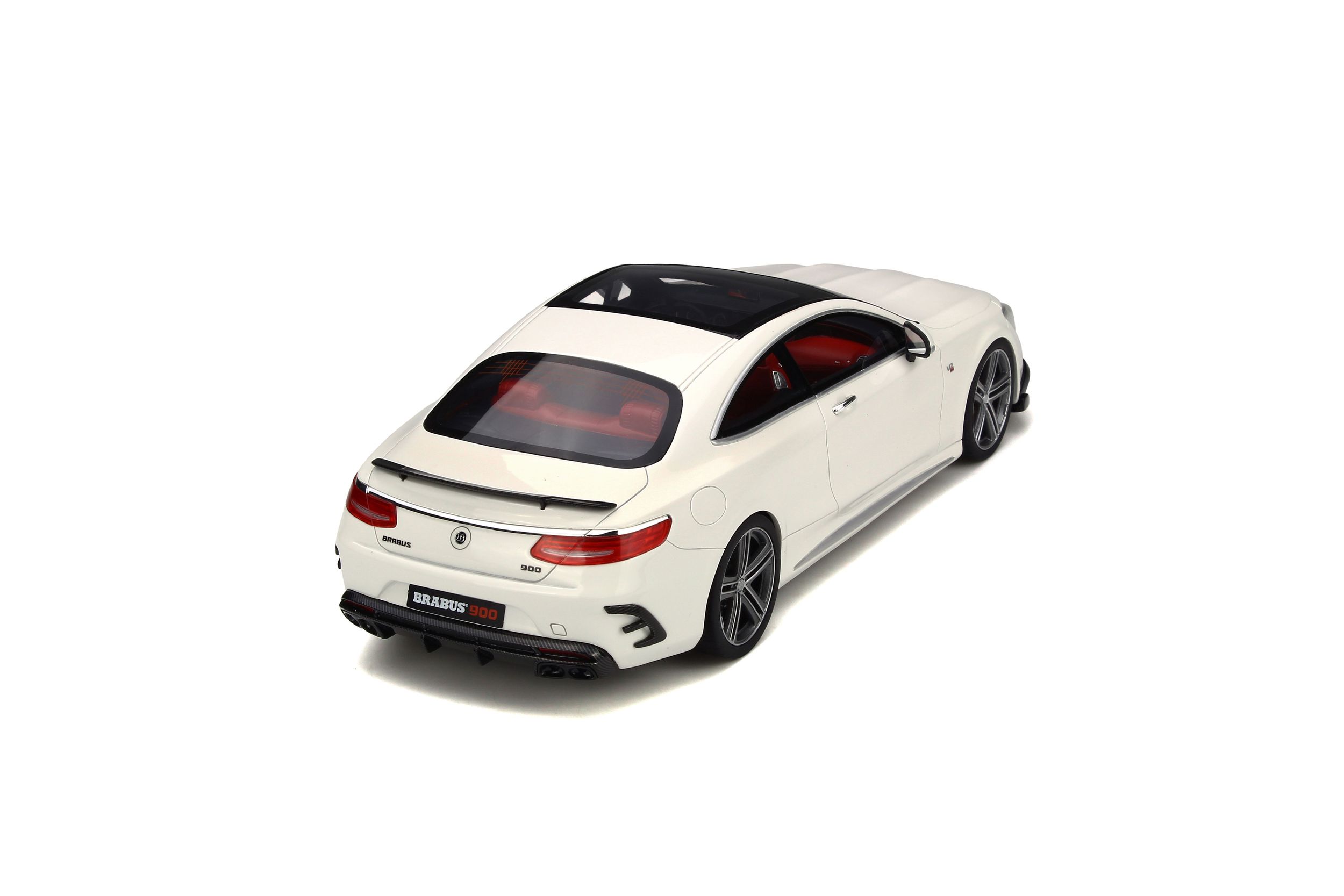 1/18 MERCEDES BENZ - S-CLASS S63 900 BRABUS COUPE 2015