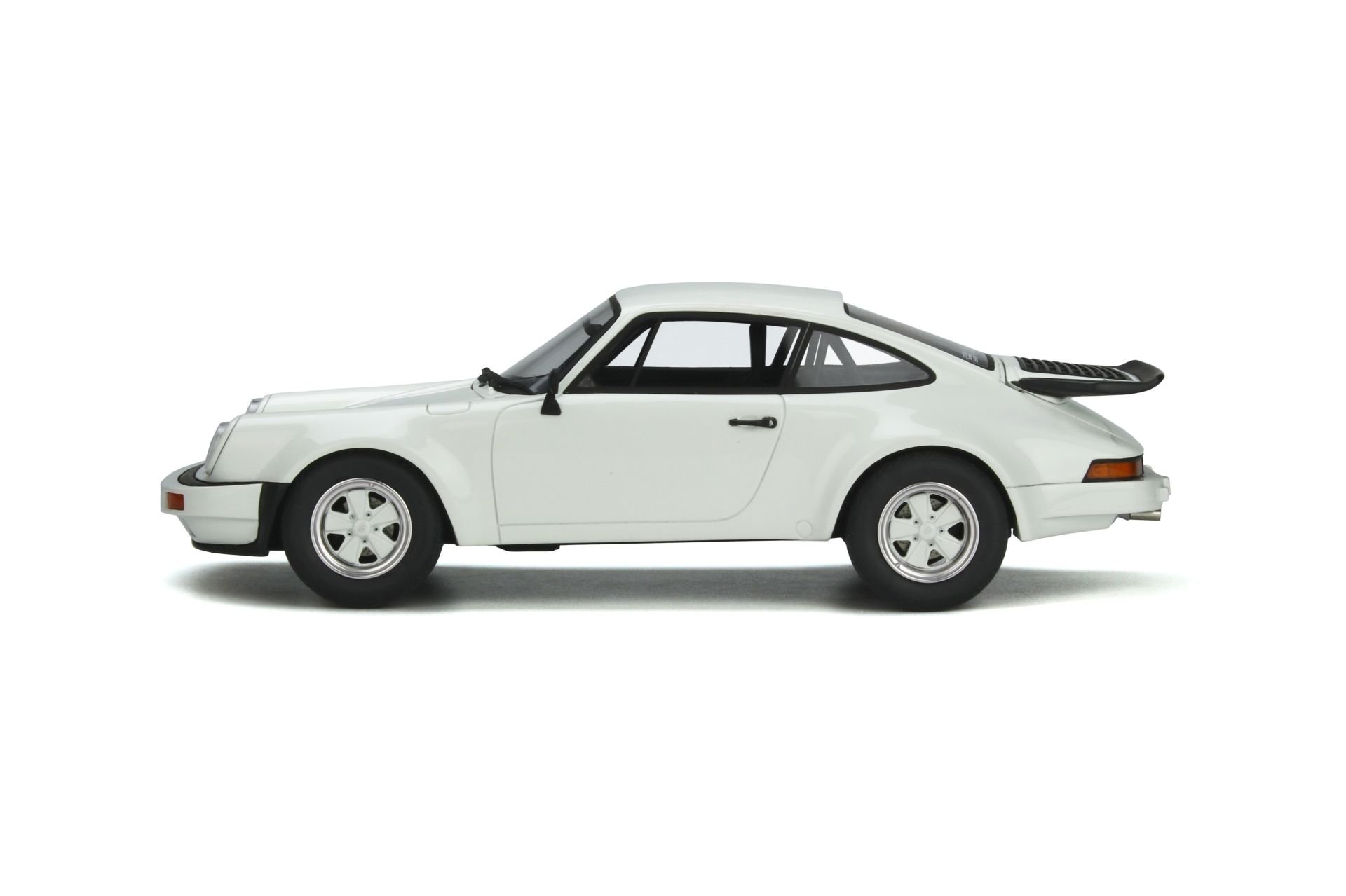 1/18 PORSCHE - 911 930 SC RS COUPE 1984 1/18 PORSCHE - 911 930 SC RS COUPE 1984