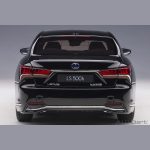 1/18 2018 Lexus LS 500h (Black)