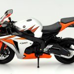 1/6 HONDA CBR1000 RR