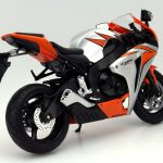 1/6 HONDA CBR1000 RR
