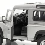1/24 LAND ROVER DEFENDER